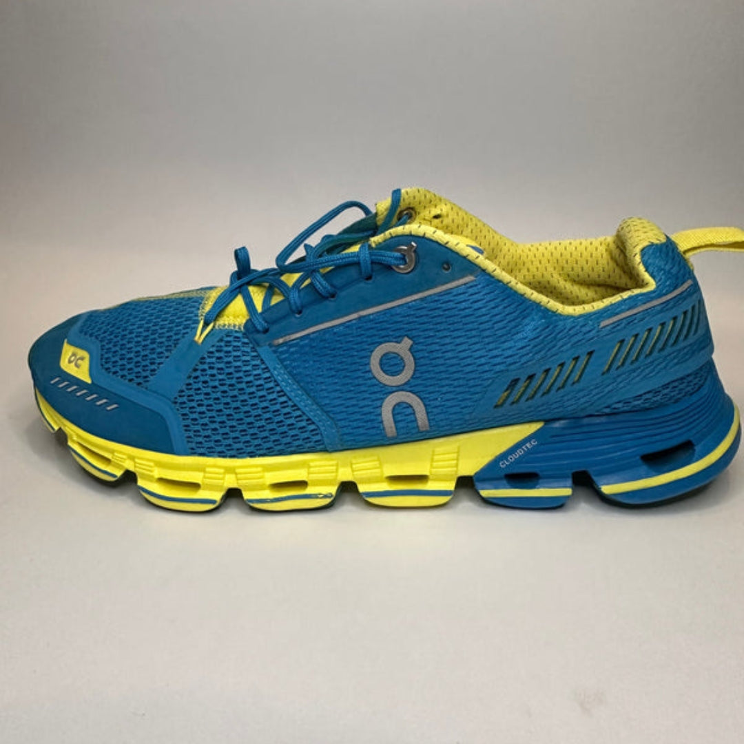 On Cloud Cloudflyer Running Shoes (UK/PK 8) - Blue